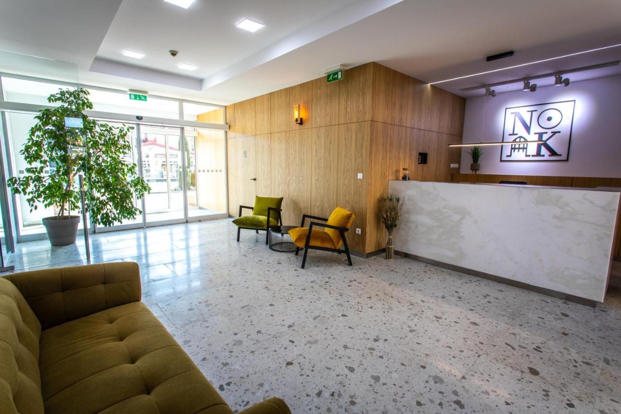 Hotel Novy Kastiel - Self Check-In Topoľčany المظهر الخارجي الصورة