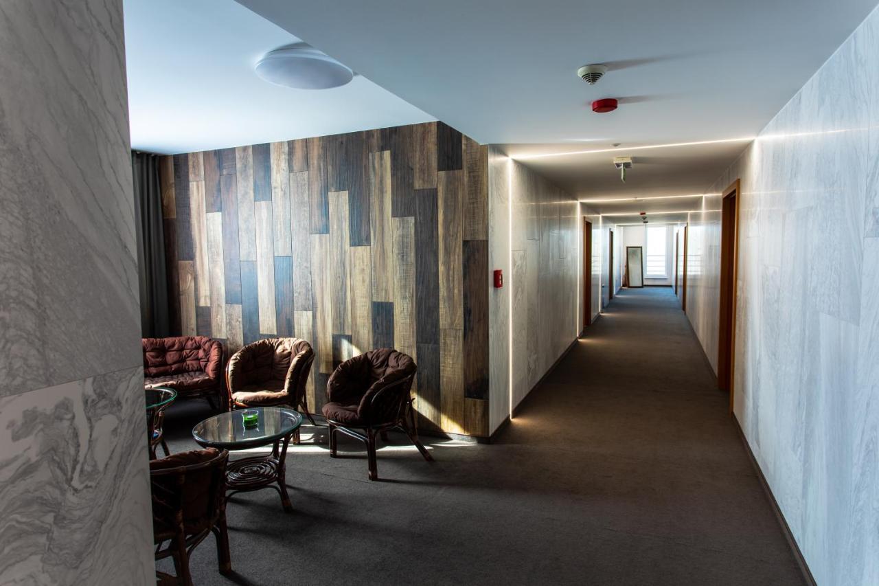Hotel Novy Kastiel - Self Check-In Topoľčany المظهر الخارجي الصورة